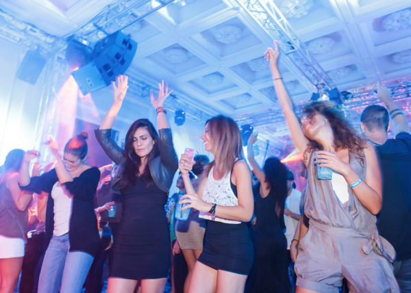 FOX-THE-HOUSE-OF-ENTERTAINMENT-Studio-ControLuz-©-21