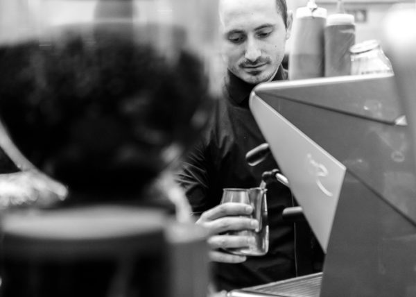 Loreti-Restaurants-Dillà-Diqua-Buvette-Studio-ControLuz-©-20