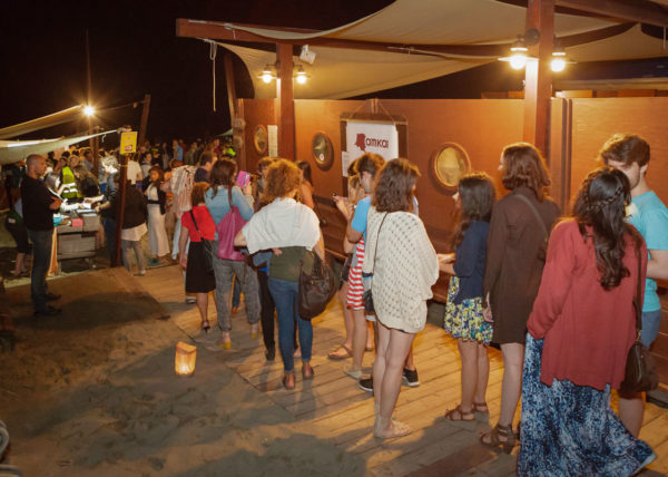 Che-botta-a-Capocotta-Quale-Vino-Mediterranea-Amka-Onlus-Roma-Studio-ControLuz-©-04